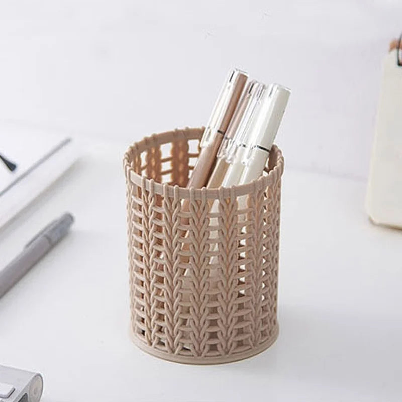 Rattan Plastic Pen Holder