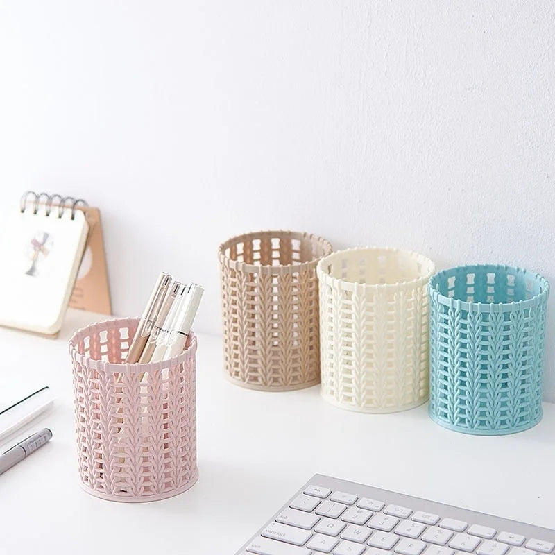 Rattan Plastic Pen Holder